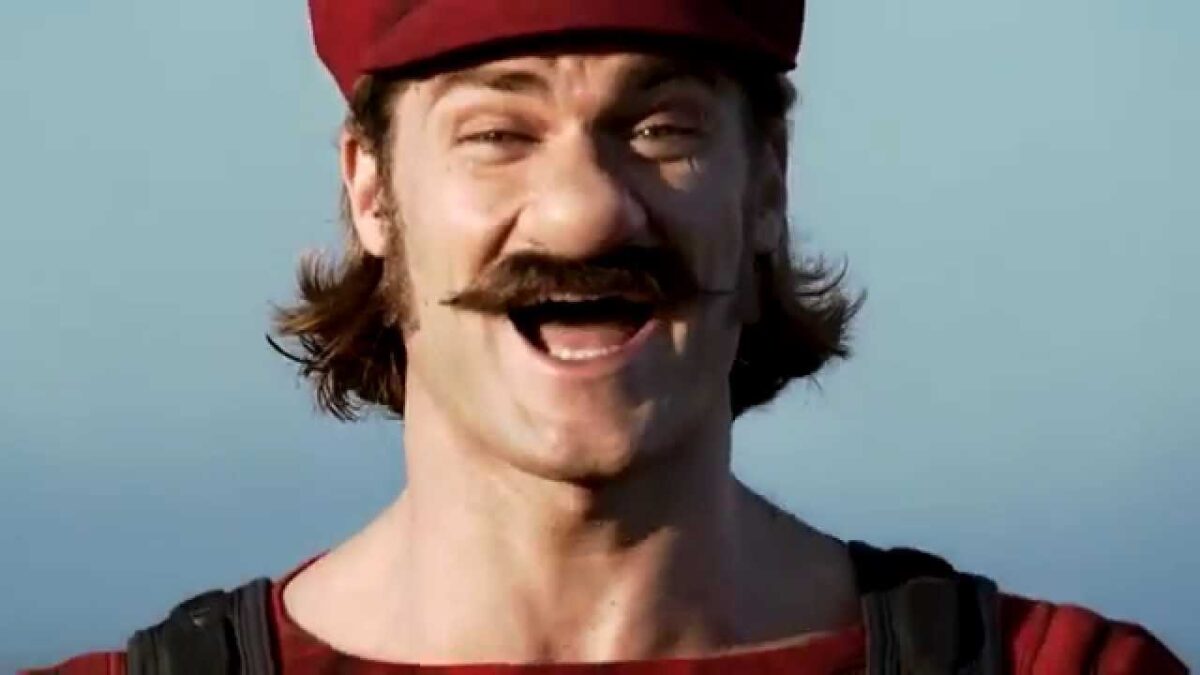 因果応報な挑発ルイージ＆冷静沈着なクールピーチ！メルセデス・ベンツと『スーパーマリオ』のコラボCM第2弾が公開